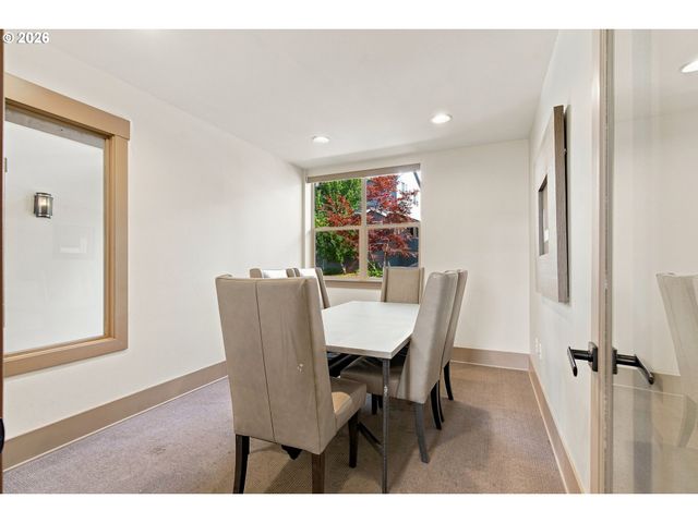 2010 Sw LATITUDE Way, Beaverton, OR 97005