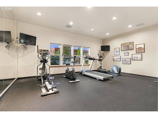 2010 Sw LATITUDE Way, Beaverton, OR 97005
