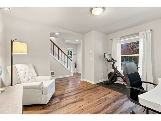 2010 Sw LATITUDE Way, Beaverton, OR 97005