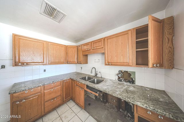 3820 W ENCANTO Boulevard, Phoenix, AZ 85009