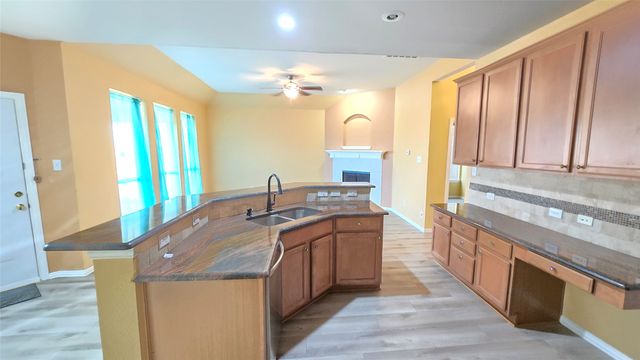 3101 Hamlett Lane, Garland, TX 75043