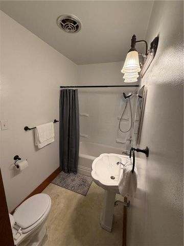 3027 Washington Avenue, Parsons, KS 67357