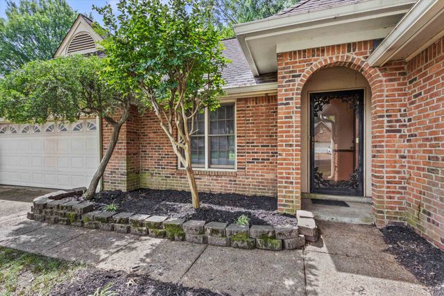7009 ROCKY CREEK DR, Memphis, TN 38125