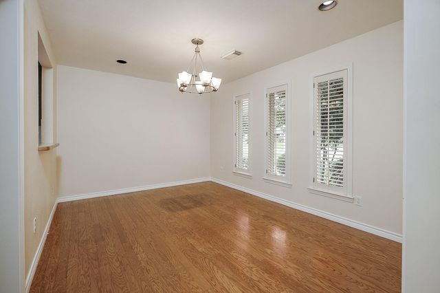 10631 Del Monte Drive, Houston, TX 77042