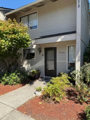 1279 Maple Leaf Court 1C, Medford, OR 97504