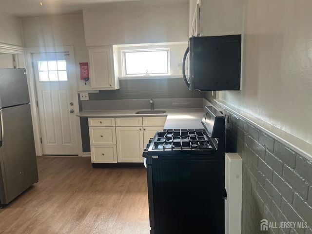 110 oak tree Avenue 2, South Plainfield, NJ 07080