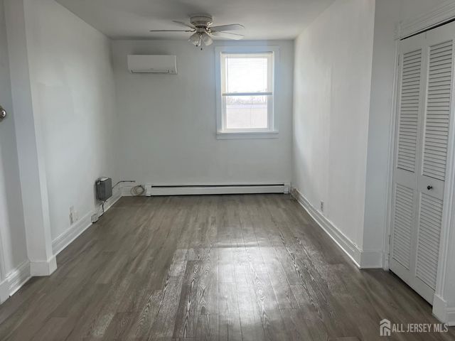 110 oak tree Avenue 2, South Plainfield, NJ 07080