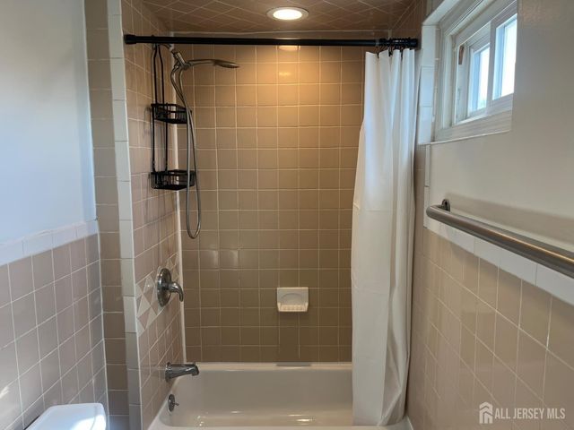 110 oak tree Avenue 2, South Plainfield, NJ 07080
