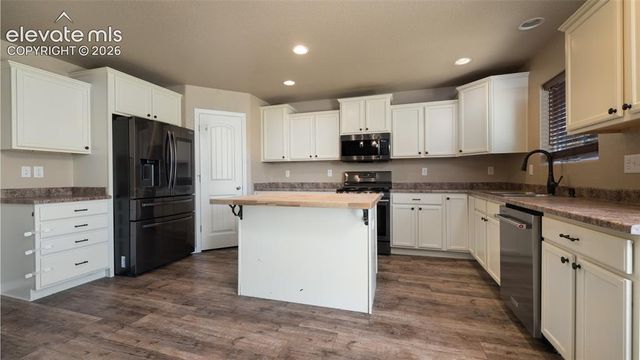 389 Autumn Place, Fountain, CO 80817