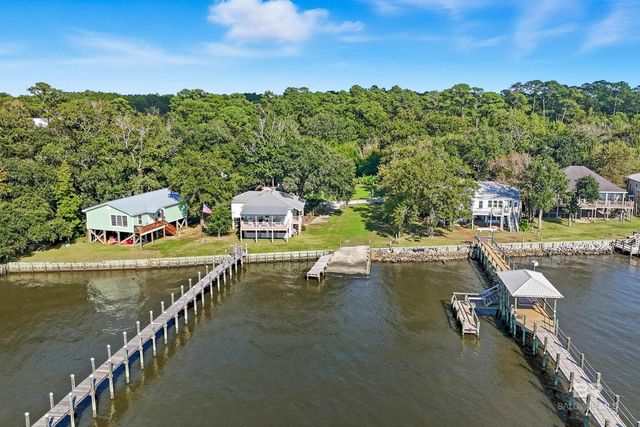 9822 Beach Road, Foley, AL 36535