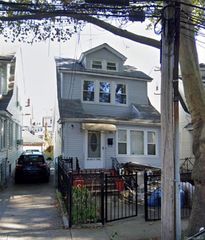 8815 215th Place Apt 2, Queens Village, NY 11427