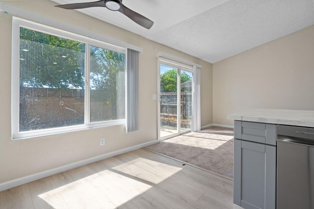8116 Steinbeck Way, Sacramento, CA 95828