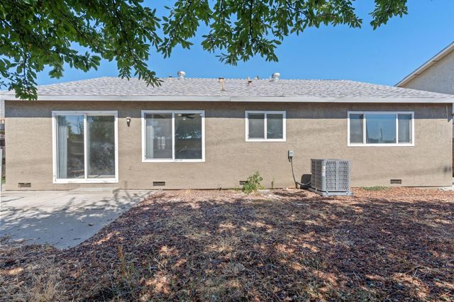 8116 Steinbeck Way, Sacramento, CA 95828