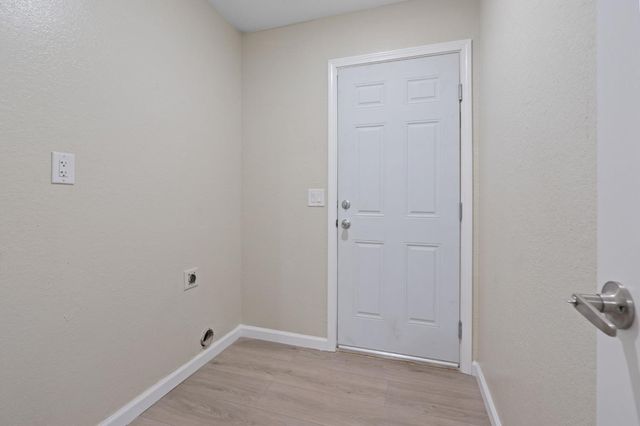 8116 Steinbeck Way, Sacramento, CA 95828