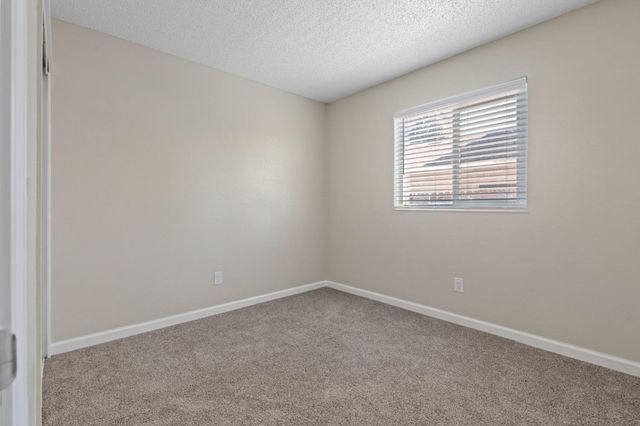 8116 Steinbeck Way, Sacramento, CA 95828