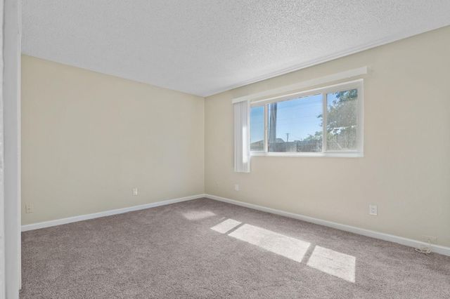 8116 Steinbeck Way, Sacramento, CA 95828