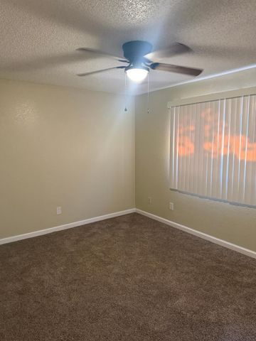 8116 Steinbeck Way, Sacramento, CA 95828