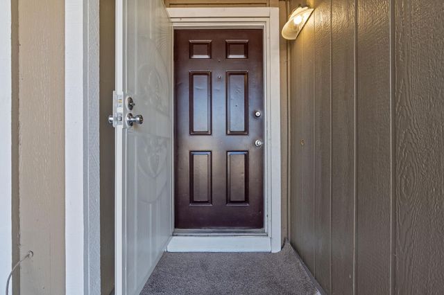 8116 Steinbeck Way, Sacramento, CA 95828