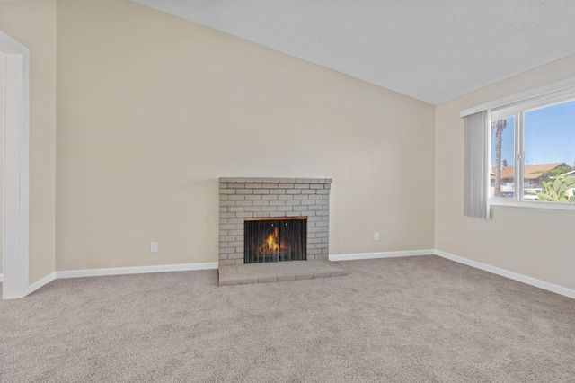 8116 Steinbeck Way, Sacramento, CA 95828