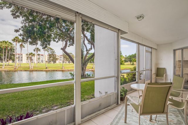 3595 Birdie Drive 108, Greenacres, FL 33467