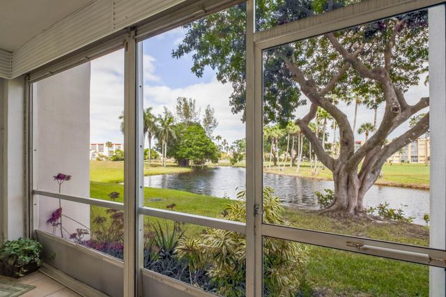 3595 Birdie Drive 108, Greenacres, FL 33467