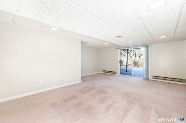 2 The Hamlet APT E, Enfield, CT 06082