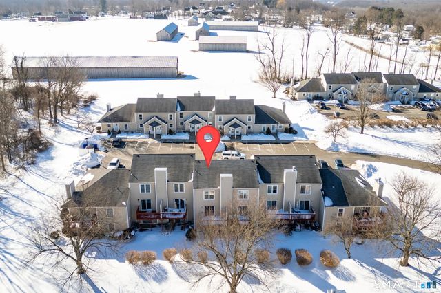 2 The Hamlet APT E, Enfield, CT 06082