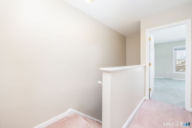 2 The Hamlet APT E, Enfield, CT 06082