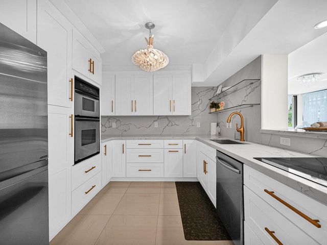 2049 S OCEAN Drive 209, Hallandale Beach, FL 33009