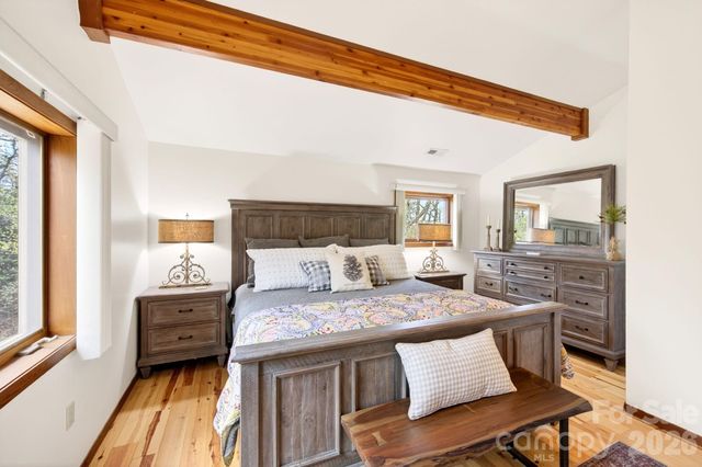 6 Orchard Knob Lane, Black Mountain, NC 28711
