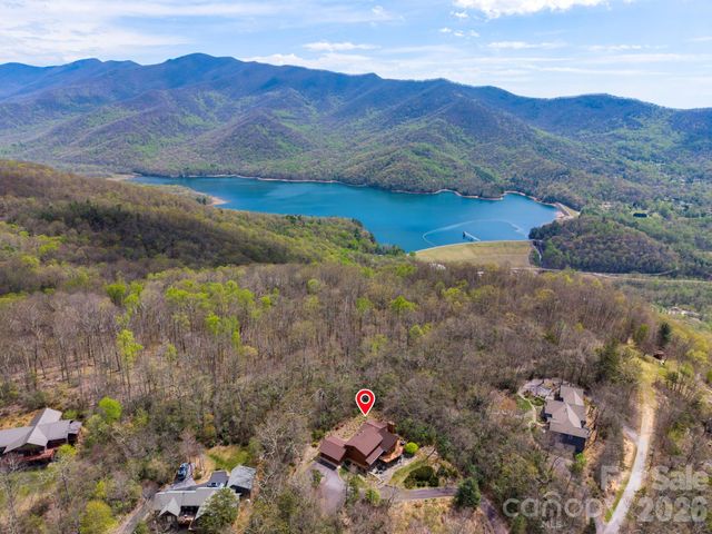 6 Orchard Knob Lane, Black Mountain, NC 28711