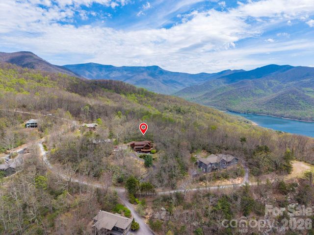 6 Orchard Knob Lane, Black Mountain, NC 28711
