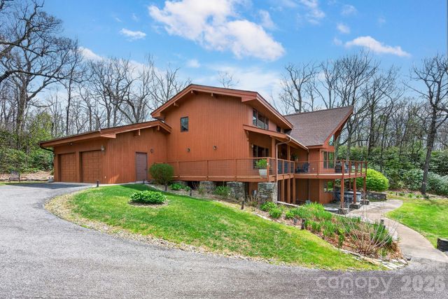 6 Orchard Knob Lane, Black Mountain, NC 28711