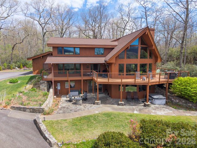 6 Orchard Knob Lane, Black Mountain, NC 28711