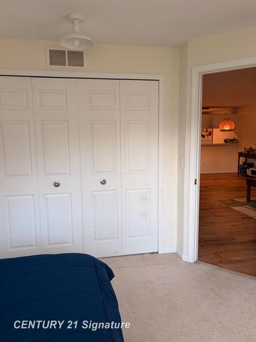 12536 Saint Andrews Way, Fenton, MI 48430