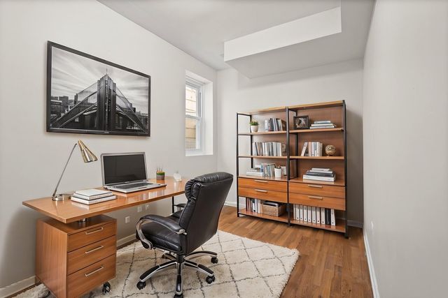 2710 W Fletcher Street 1, Chicago, IL 60618