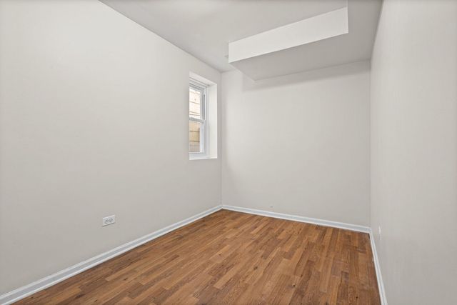 2710 W Fletcher Street 1, Chicago, IL 60618