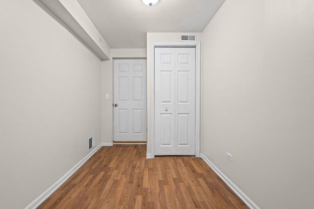 2710 W Fletcher Street 1, Chicago, IL 60618