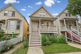 2710 W Fletcher Street 1, Chicago, IL 60618