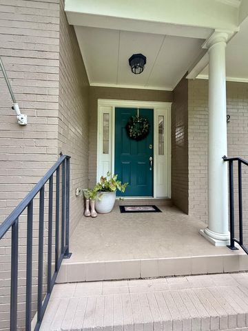 512 Rosemont Dr, Dothan, AL 36303