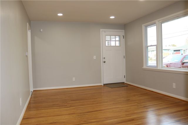 91 Vinal Avenue, Irondequoit, NY 14609