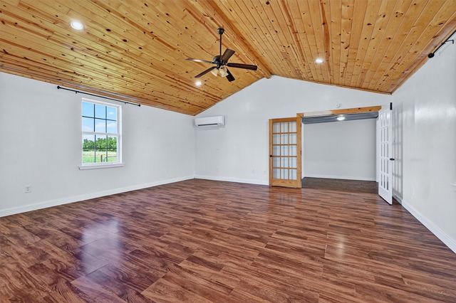 237 Mt Pleasant Road, Valley View, TX 76272