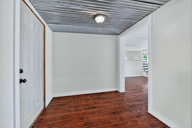 237 Mt Pleasant Road, Valley View, TX 76272