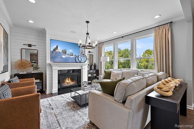 24965 Sheffield Forest Drive, Macomb, MI 48051