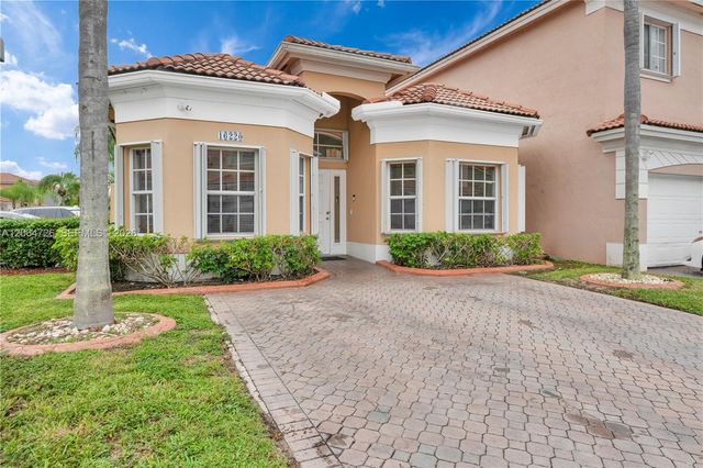 16220 SW 101st Ter, Miami, FL 33196