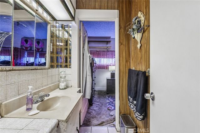 3309 W Florence, Los Angeles, CA 90043
