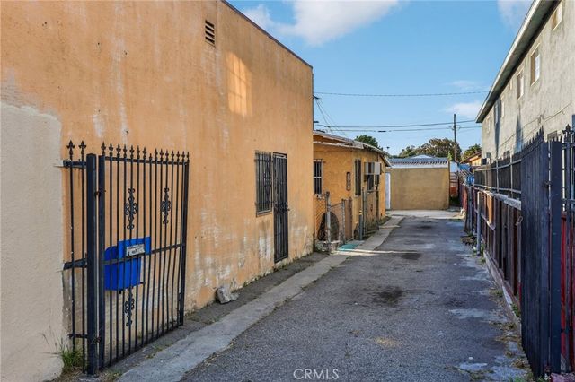 3309 W Florence, Los Angeles, CA 90043