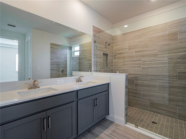 5618 Hampton Park Circle, Vero Beach, FL 32966