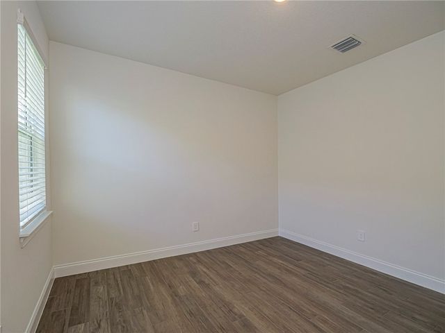 5618 Hampton Park Circle, Vero Beach, FL 32966