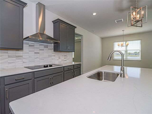 5618 Hampton Park Circle, Vero Beach, FL 32966